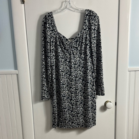 Boden Sweetheart Mini Dress Black White Swirl Swig Size 8 - Picture 2 of 10